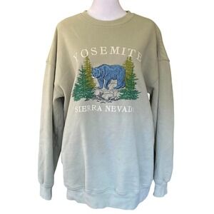 Yosemite Bear Embroidered Oversized Cotton Green Sweatshirt Small Granola Hiking